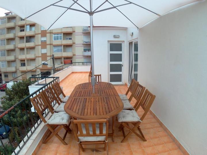 Apartment Near The Beach With Big Terrace Setúbal Zewnętrze zdjęcie